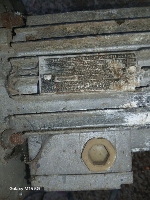 Продам 1 матрасик и 1 гинератор