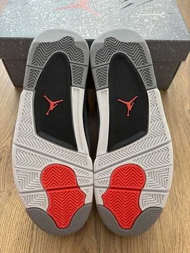 Sneakers Jordan4 Infrared cu eticheta (nu Nike, Gucci, Adidas, Balenciaga)