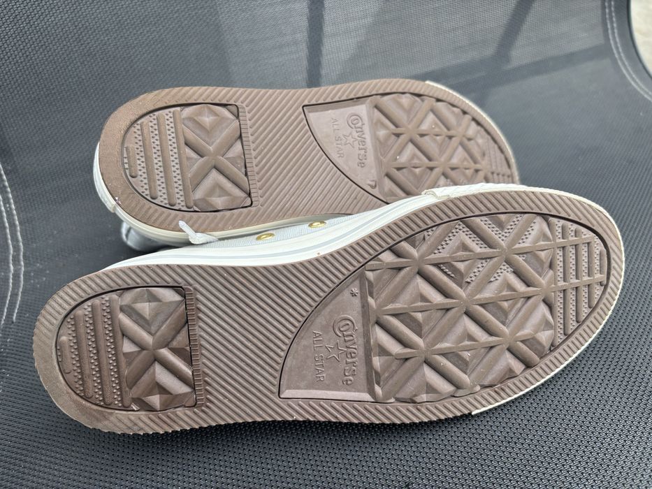 Converse marimea  35,5