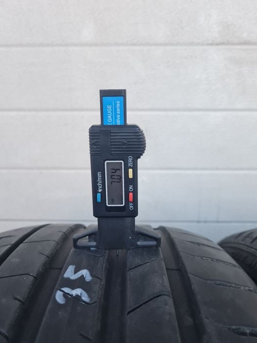 Летни гуми 4 броя PIRELLI PZero 235 35 R20 дот 2221