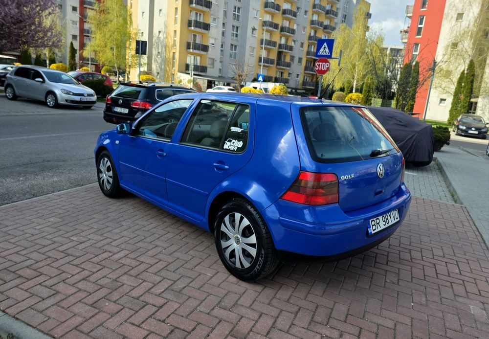 VOLKSWAGEN Golf 2000 — imagine 2