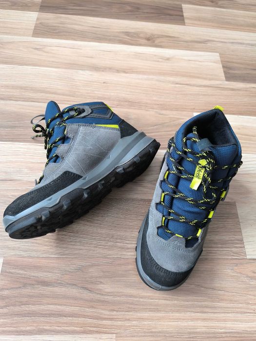 Bocanci impermeabili drumeție Quechua, mărime 36