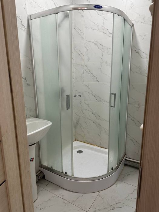 Срочна сотилади Яшнобод Олмос махалла 3/6/16