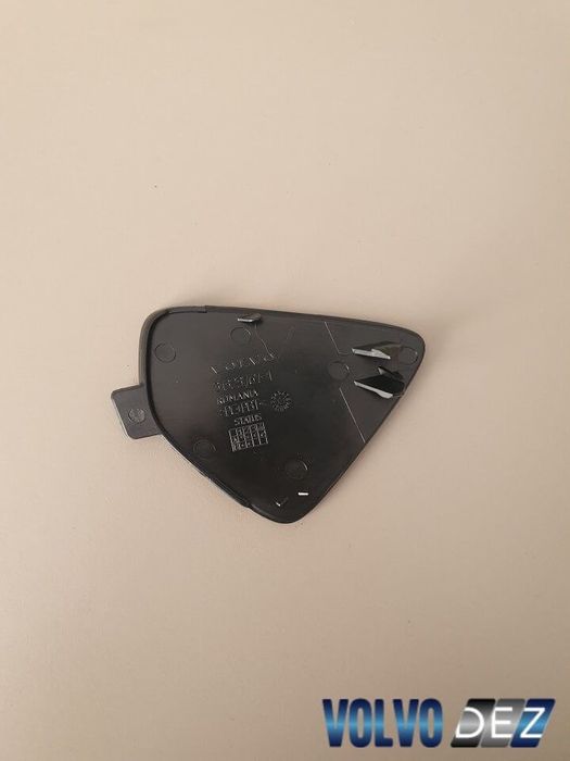 Capac cui tractare bară față VOLVO XC60 Original 39821562