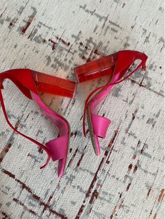 Sandale Stella McCartney - superbissime, pentru cunoscătoare