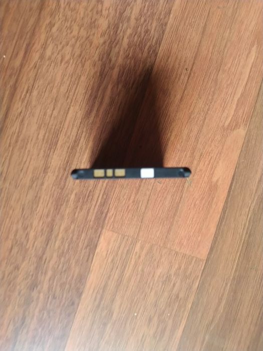 Vând acumulator pentru telefon mobil Sony Xperia U