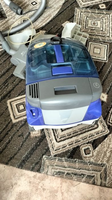 Пылесос моющий б/у