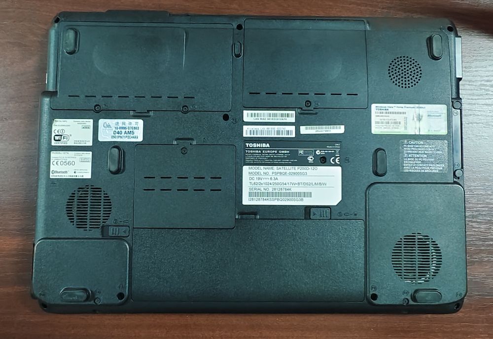 Set 2 x Laptop/notebook Toshiba Satellite A300-20P și P200D-12O