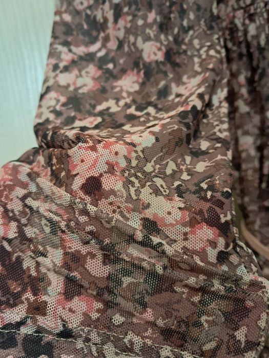 Маркови  рокли       .