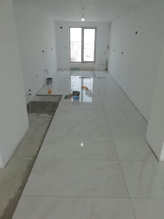 Echipa construcții interioare/exterioare