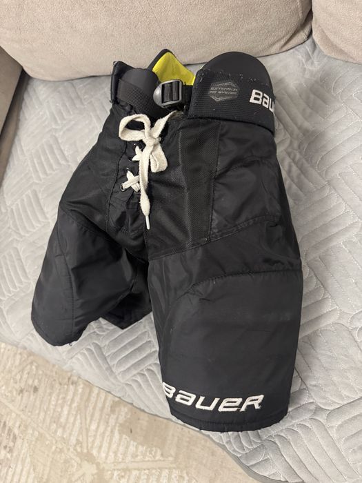 Продам хоккейные шорты