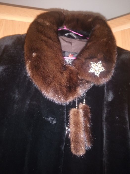 Продам новую шубу