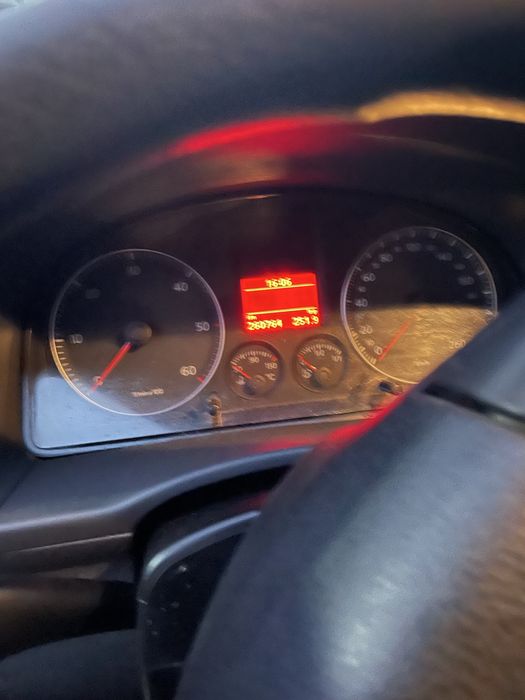 Vand w caddy 1.9 tdi din 2010