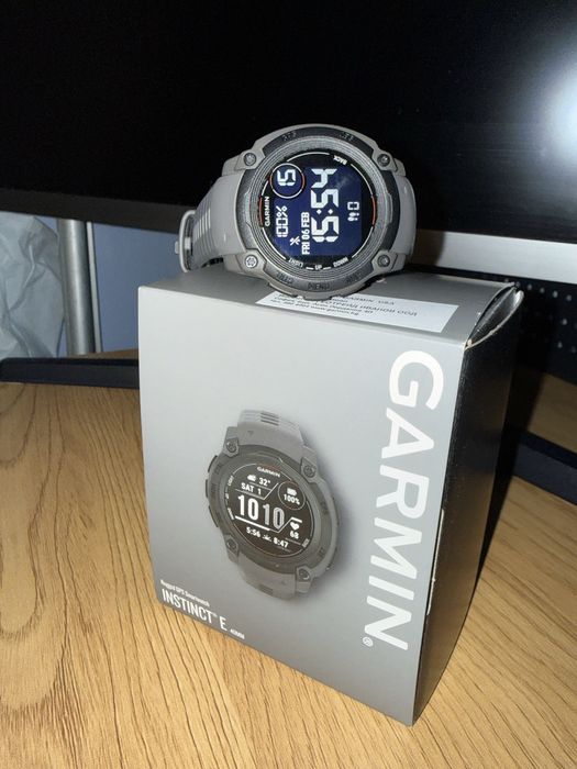 Смарт часовник Garmin Instinct E 40mm | Гаранция