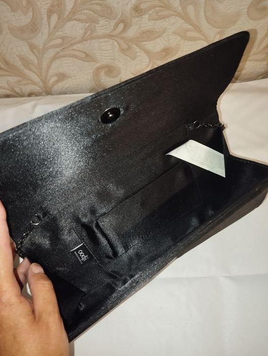 Клатч новый продам