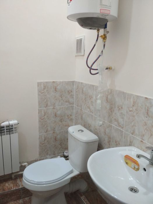 Шаҳар марказидан 2 хонали уй