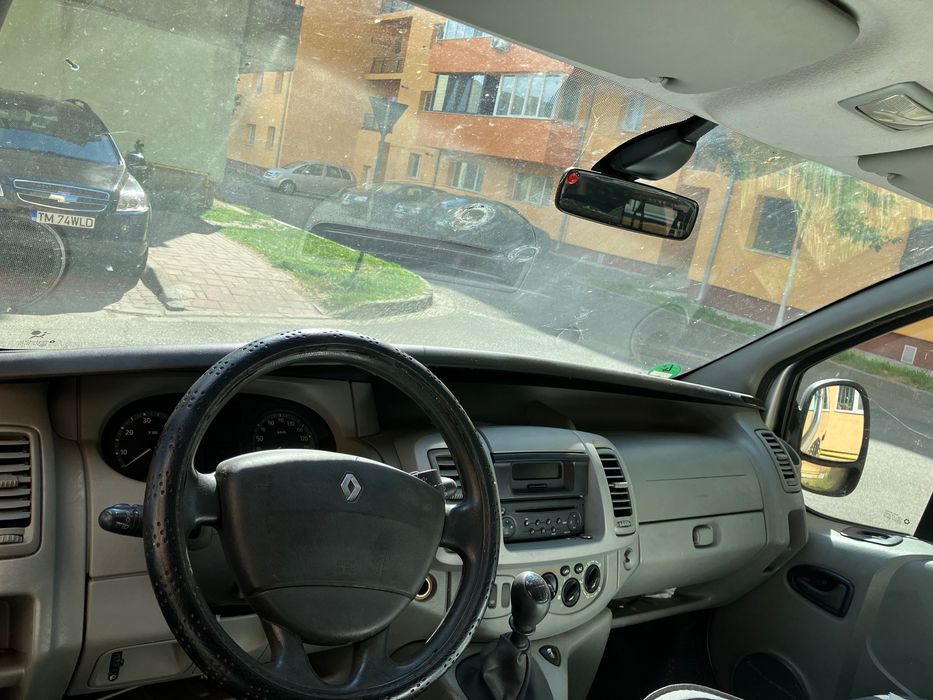 Renault Trafic 8+1