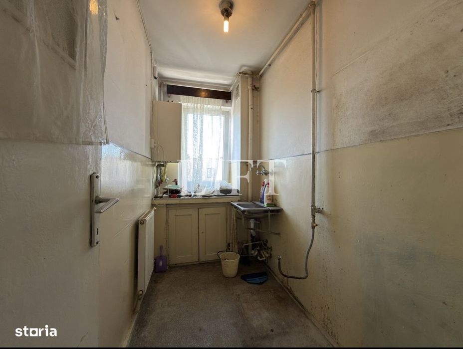 Apartament de 2 camere, 35mp, Zona Astra - Floriilor, Necesita renovar