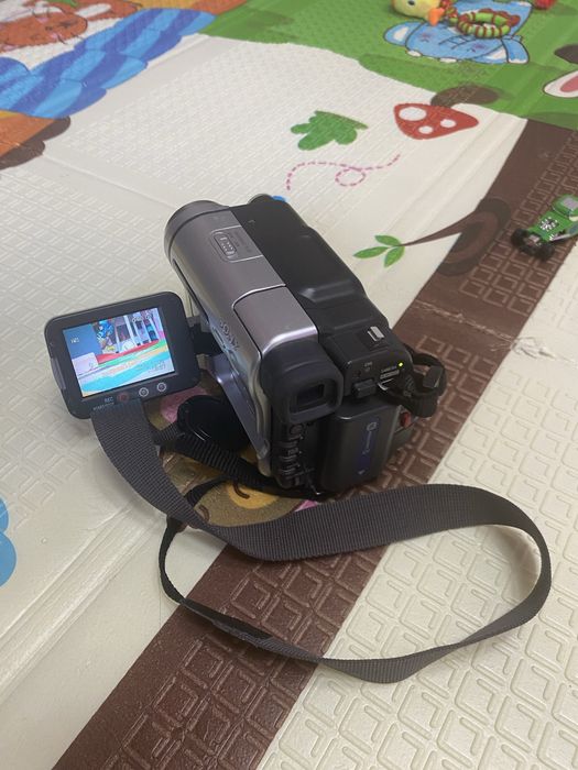 Продам Sony Handycam