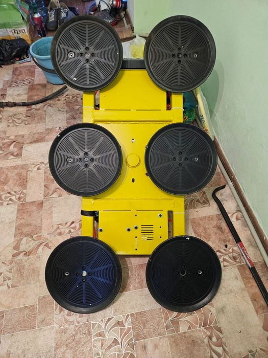 Продаётся вакуумные присоски для стекла