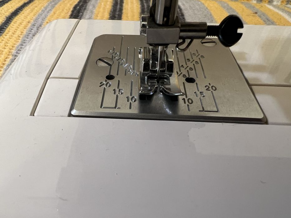 Швейная машина Janome RE 1306