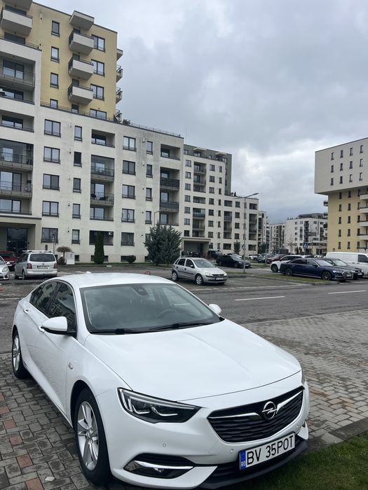 Opel Insignia Benzina