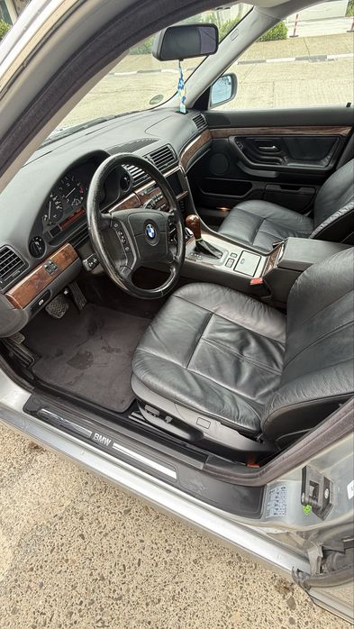 Bmw E38 728i an 1998 benzina automat 5600€