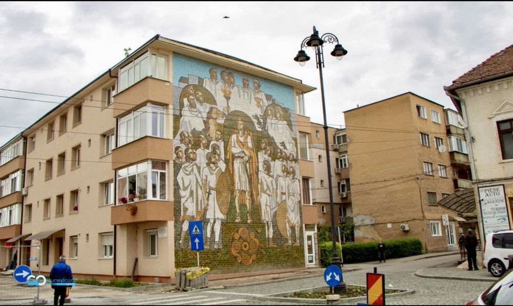 Vând apartament 2 camere, ultracentral – Orăștie | Etaj 3