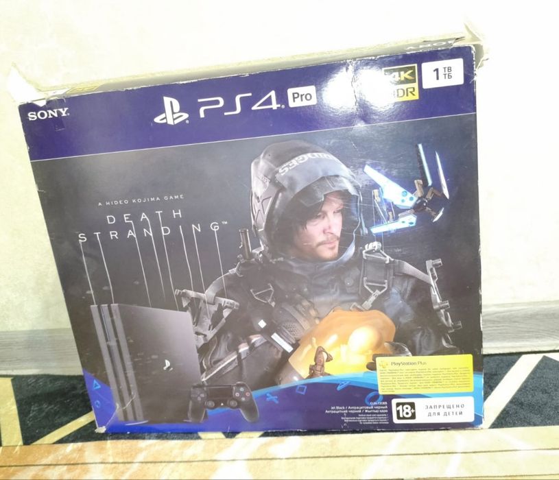 PS 4 PRO в идеальном состоянии