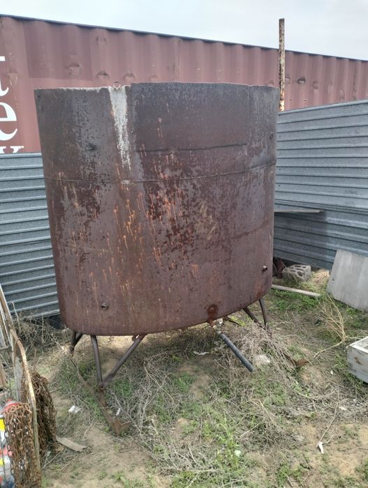 Продам емкость для воды