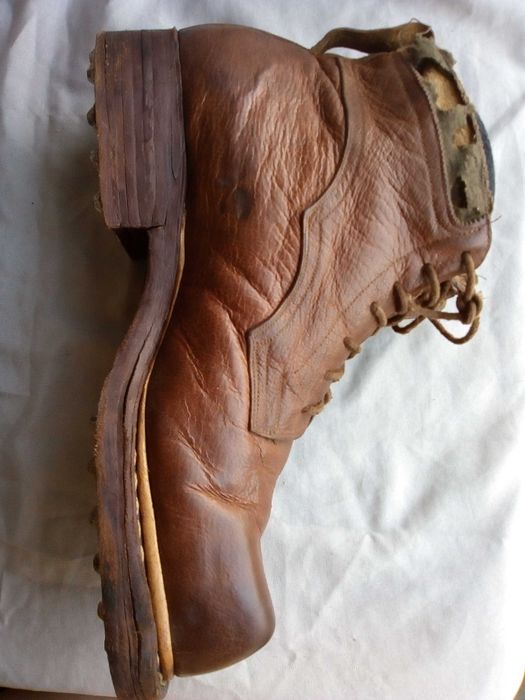 Обувки,Военни,"Бранник",Планинарски, Подковани,Цинтове