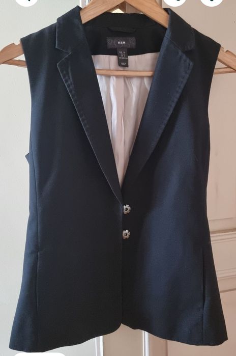 H&M елегантни елеци + MANGO чисто нова, с етикет рокля