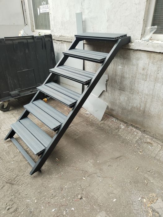 Изработка на метални стълбища