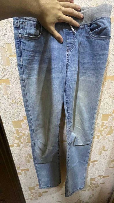 Продаю джинсы для подростка, 13–14 лет (рост 164 см),