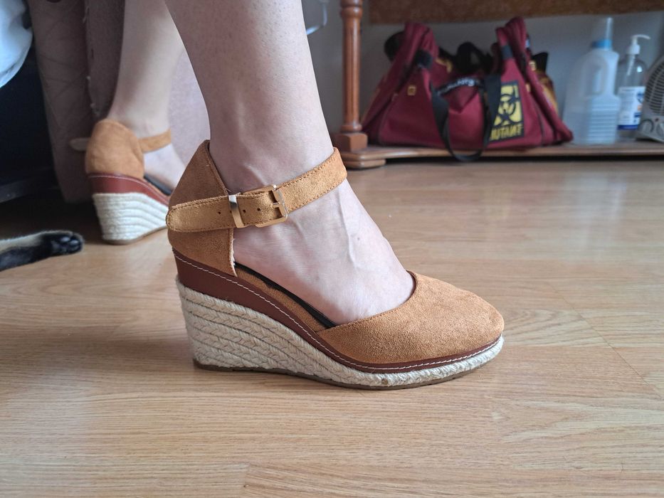 Vand sandale piele intoarsa