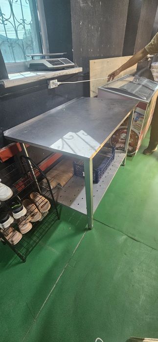 Стол из нержавейки для кухни