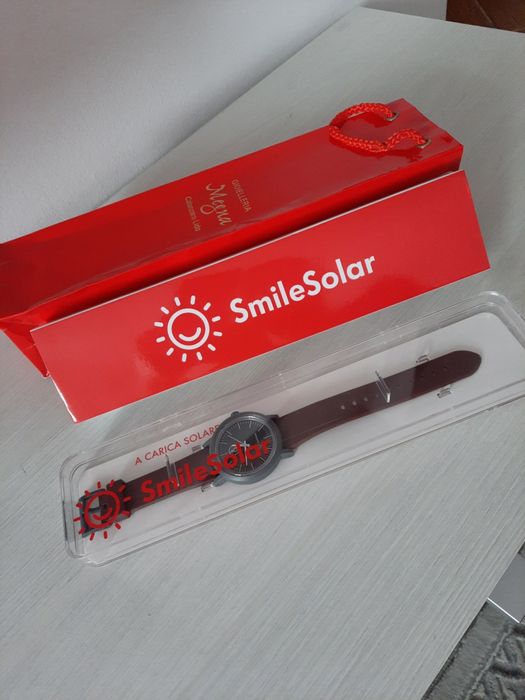 Ceas de mână,Unisex, Q&Q seria SmileSolar, alimentat de Soare