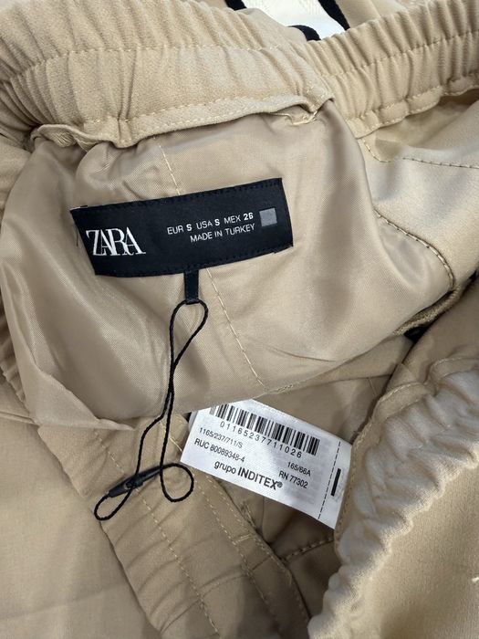 Брюки и футболочка Zara