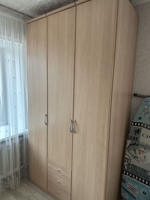 Продам мебель в одни руки