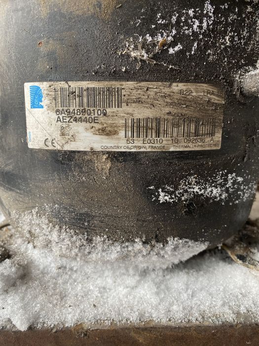 Продам компрессор моторчик для холодильника