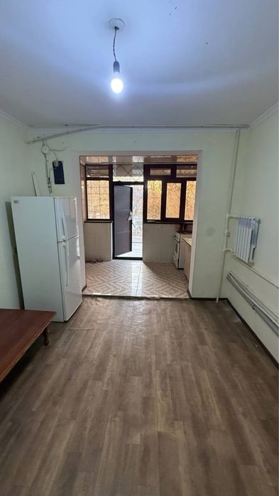 Продается 1х комнатная квартира на 1 этаже Саттепо