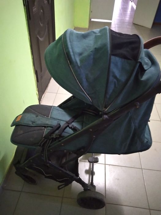 Детская коляска за 3000 т