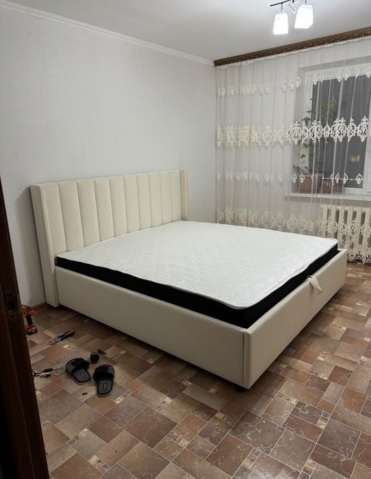 Спальная кровать