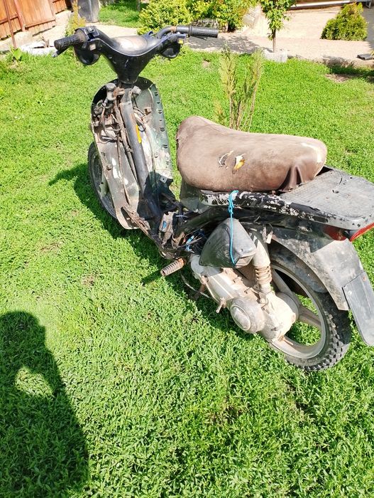 Vând scutere  Piaggio