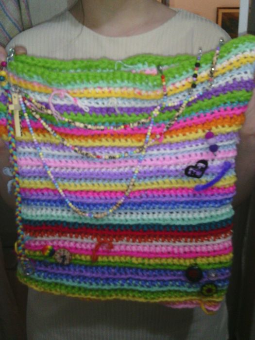 Плетени  и ретро чанти, лента за глава, шалчета