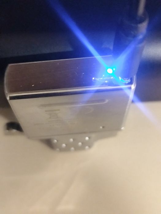 Bricheta și husa Zippo