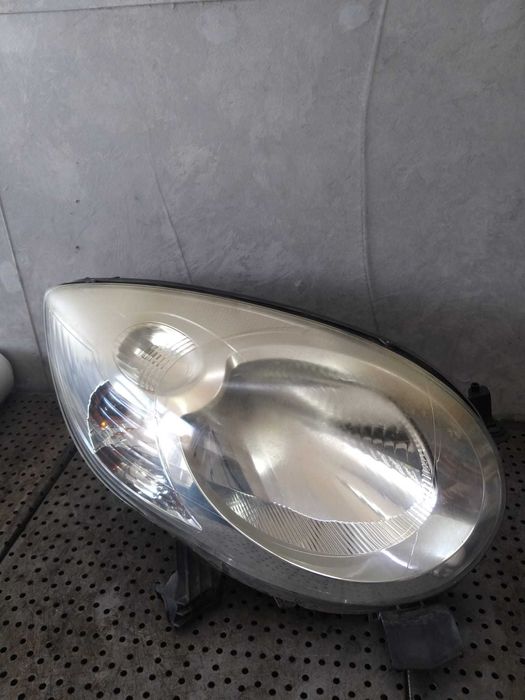 Far dreapta citroen c1 pm pn 89032958