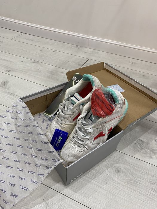 Продам футзалки joma