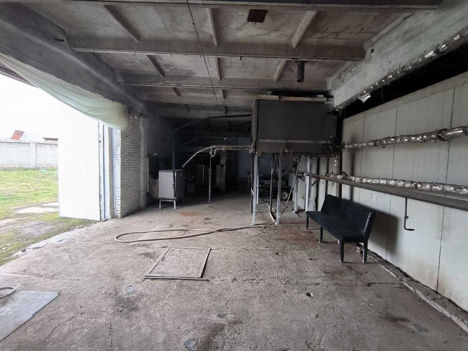 Sotiladi qoziqorin-ishlab chiqarish, ombor 1800 m2 yoki qurilish uchun