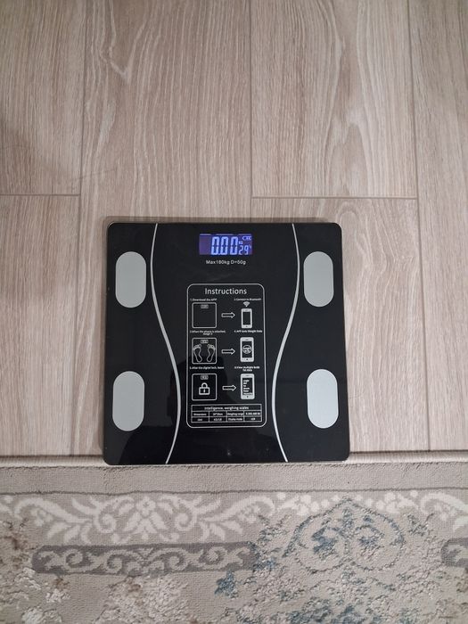 Весы срочно в отличном состоянии